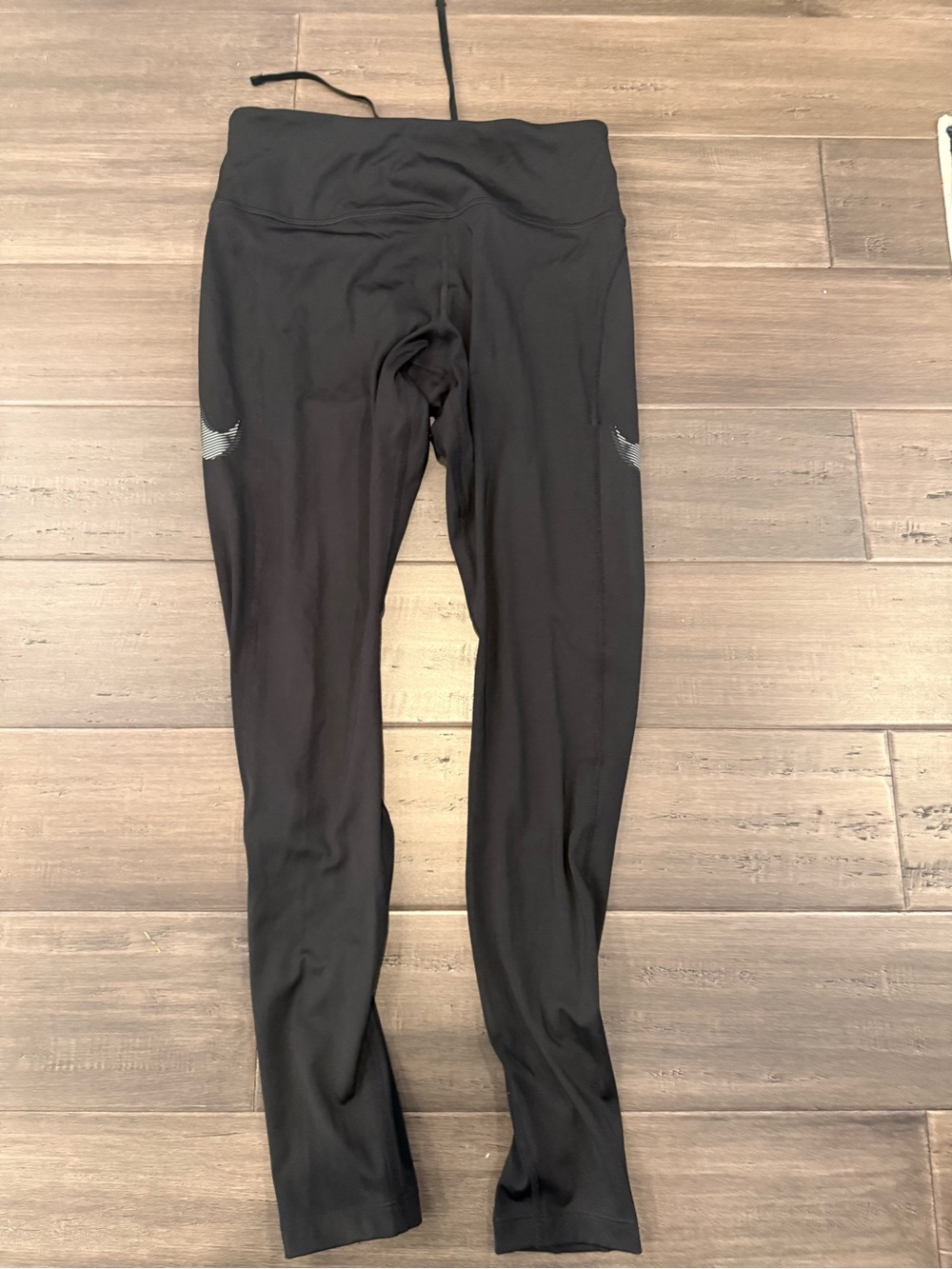 Nike Black Fast Mid-Rise 7/8 Tight Fit Leggings - Picture 3 of 4